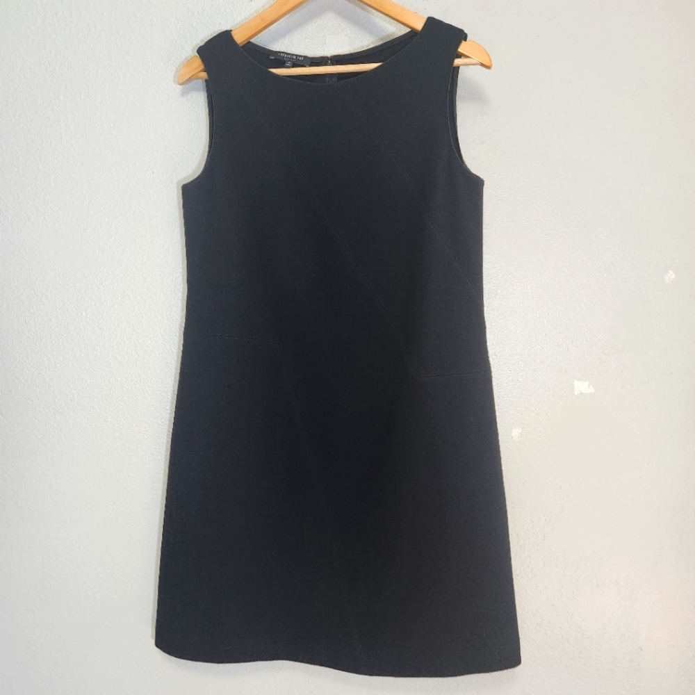 Lafayette 148 Womens Dress Size Medium Black Sheath Crepe 100% Wool Knit Knee